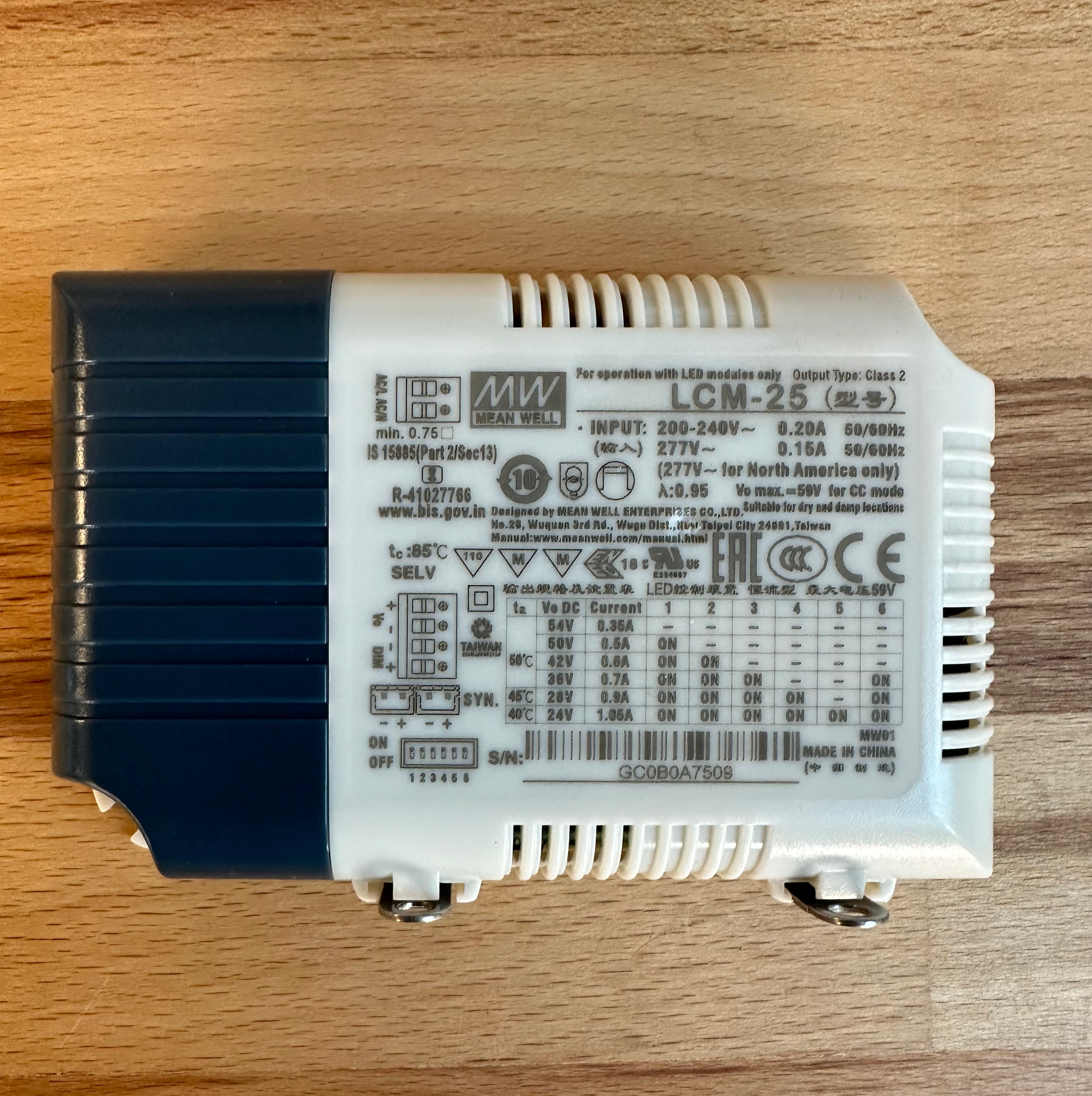 Alimentatore LED Mean Well LCM-25 - AC-DC Con PFC Attivo, Multi-Stage