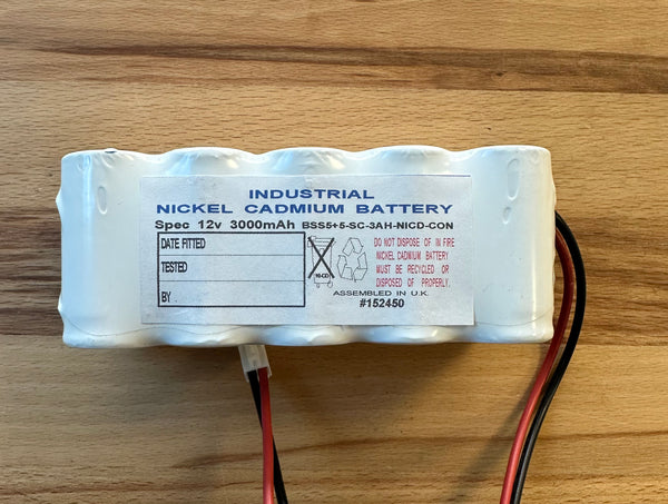 BSS5+5-SC-2.8AH-NICD-CON 10 Cell 12V 2.8Ah Emergency Battery with Bracket &amp; Connector - LED Spares