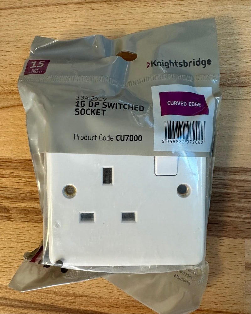 Knightsbridge CU7000 White 1 Gang Curved Edge 13A DP Switched Socket - LED Spares