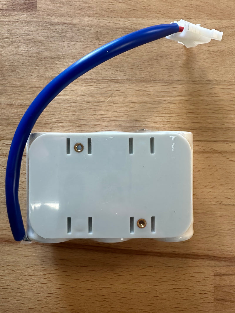 Yuasa 3DH4-0LAP3 3 D Cell 3.6V Side by Side c/w AMP Connector and Base Plate - LED Spares